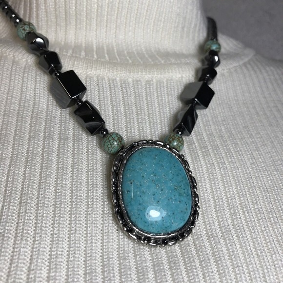 Turquoise Howlite & Hematite Southwestern Style Necklace Gemstone Magnetic Clasp - Picture 8 of 8